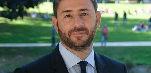 Φρένο σε συνεργασία ΠΑΣΟΚ-ΣΥΡΙΖΑ από Ανδρουλάκη